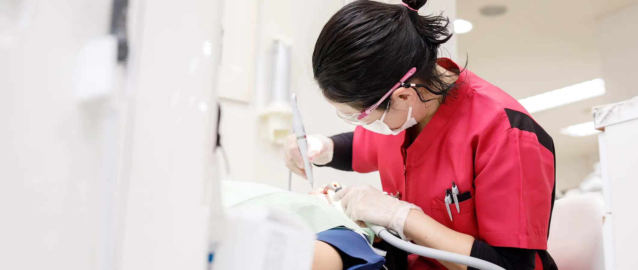 思いやりと向上心のある先生を求めています